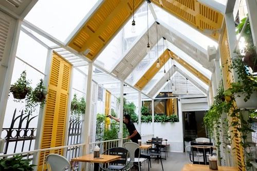 Những quán cà phê không gian xanh mát giữa lòng hà nội - 3