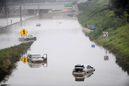  ôtô ngập nước ở detroit - 5