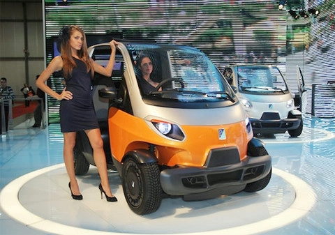  piaggio cũng cạnh tranh với tata nano - 2