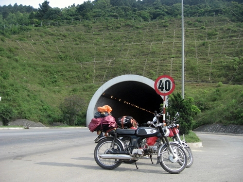  rong ruổi sài gòn - hà nội với honda 67 - 9