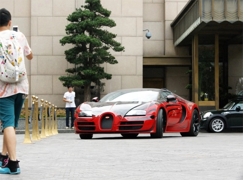  veyron grand sport vitesse lor rouge ở thượng hải - 1