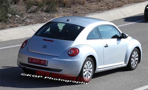  volkswagen new beetle 2012 lộ diện trên đường thử - 2