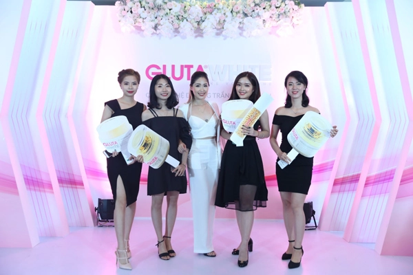 Hội chị em mê mẩn gluta white - công nghệ dưỡng trắng tương lai - 5