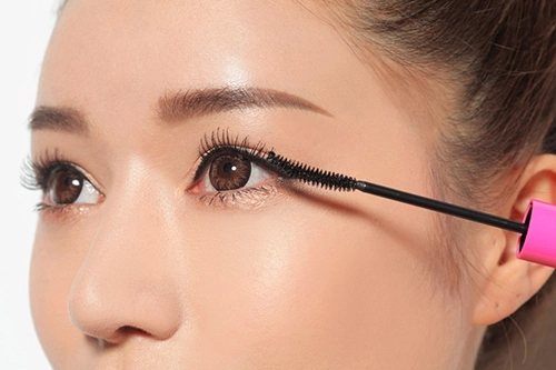 Suốt hàng ngàn năm cây mascara có lịch sử phát triển đáng nể - 8