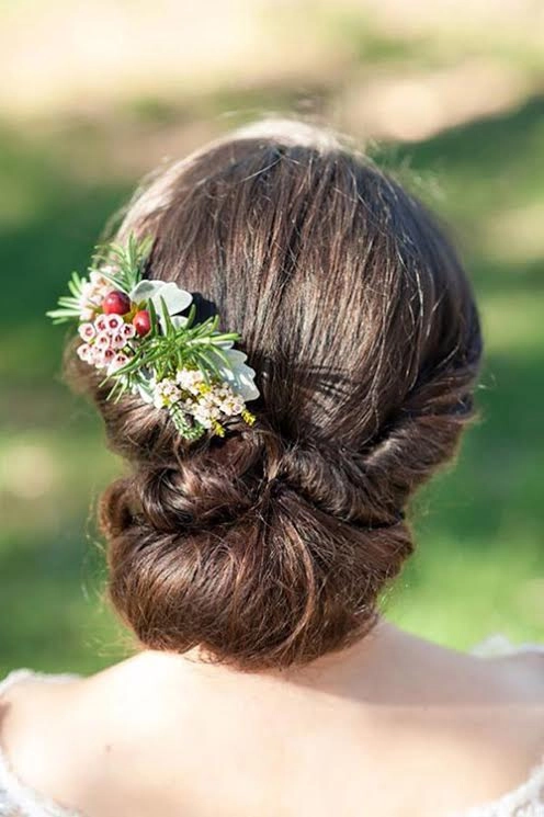 Thay vì phụ kiện cầu kỳ phái đẹp đua nhau chọn hoa quả tươi trang trí tóc ngày cưới - 5