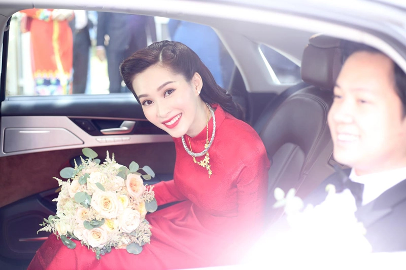 Thu thảo đơn giản với áo dài đỏ nhưng vẫn xứng là cô dâu đẹp nhất hôm nay - 2