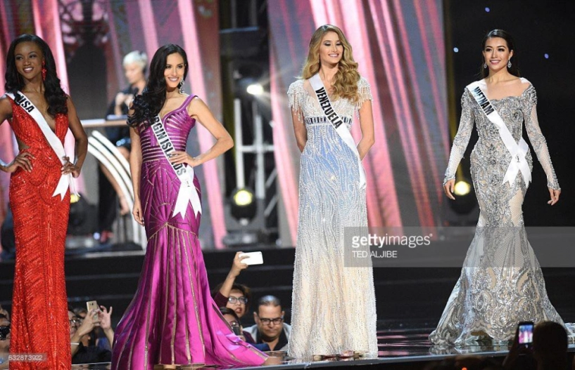 Váy dạ hội đẹp xuất sắc tin vui lại đến với lệ hằng tại miss universe 2016 - 6