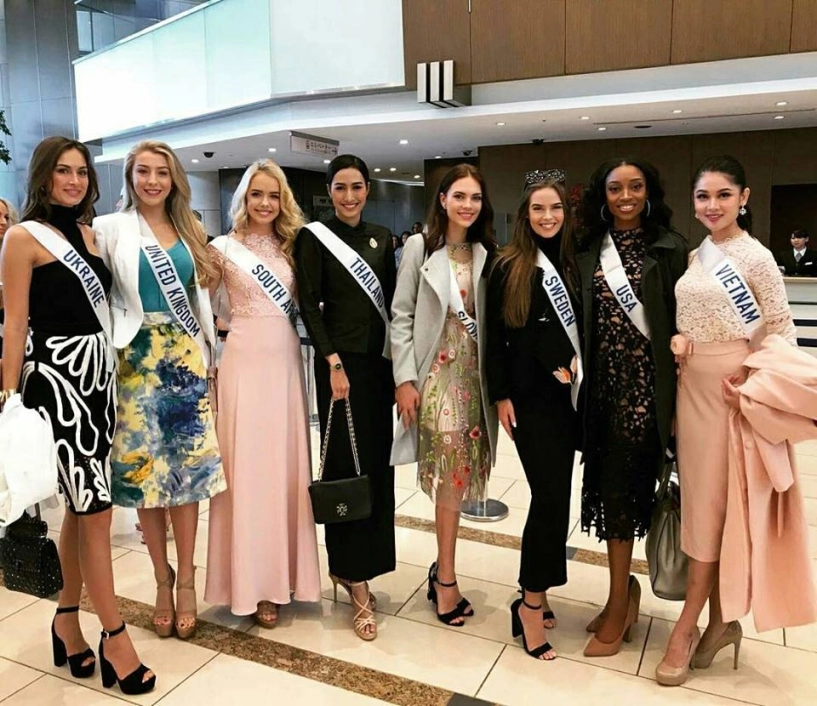 Á hậu thùy dung giới thiệu gia đình bằng tiếng anh cực chuẩn tại miss international 2017 - 8