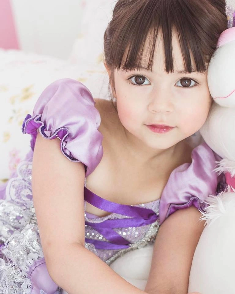 Cô bé 5 tuổi có gương mặt hoàn hảo nhất thái lan lớn lên có còn xinh xắn - 4