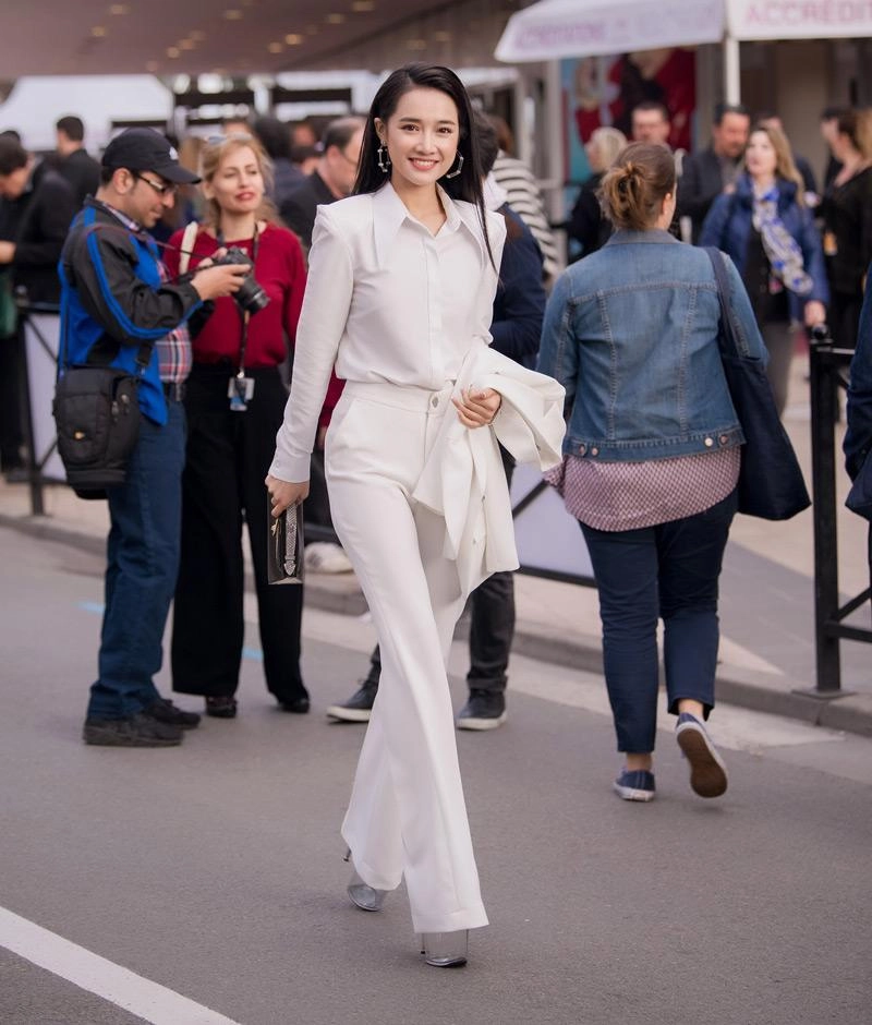 Nhã phương chính là thánh đi giày cao gót tại lhp cannes 2018 - 2