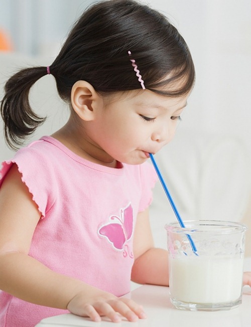 Những thực phẩm giàu canxi hơn sữa giúp bé cao vút như siêu mẫu - 1