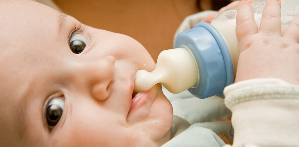 Sai lầm khi pha sữa cho con làm mất chất dinh dưỡng sữa bổ mấy cũng bằng không - 1