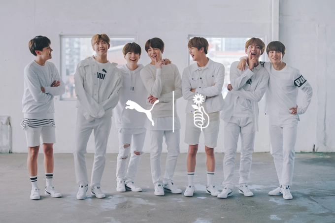 Army đổ xô đến showroom của puma mua giày do bts quảng cáo - 1