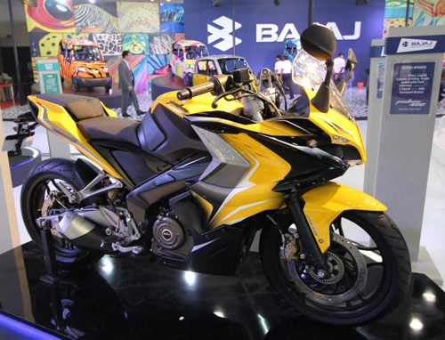  bajaj ra mắt bộ đôi môtô pulsar cs400 và ss400 - 1