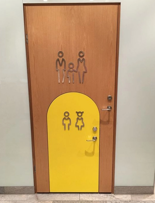 Bật cười với những tấm biển chỉ dẫn toilet ngộ nghĩnh nhất thế giới - 7