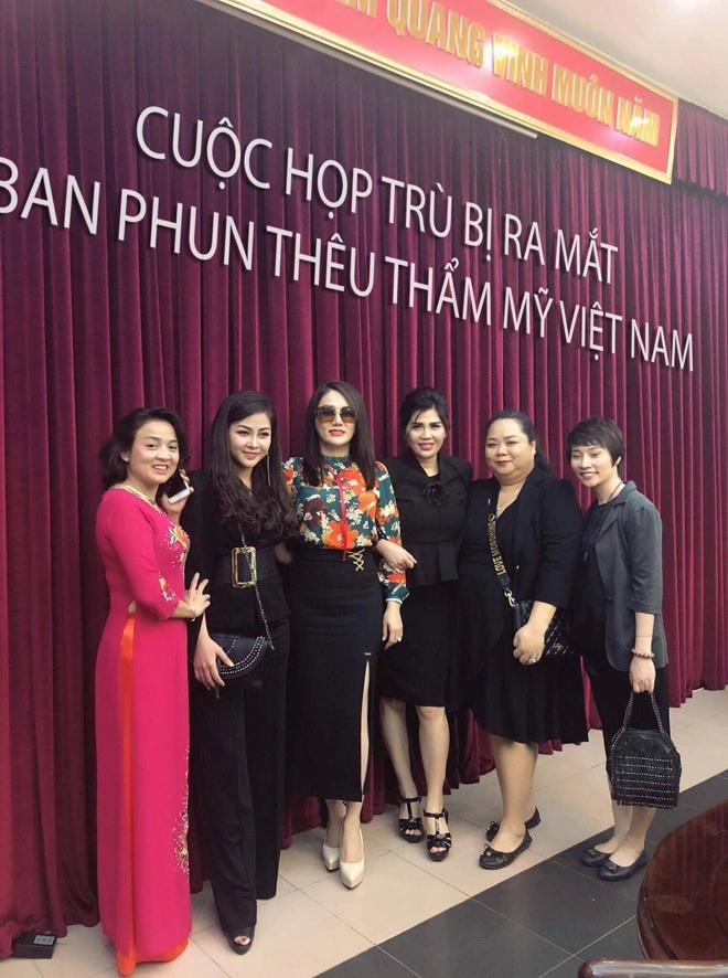 Các nghệ nhân phun thêu của việt nam hội tụ trong ngày vui của ngành - 2