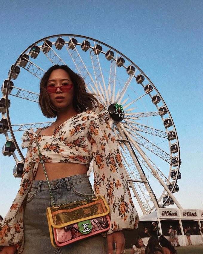Coachella 2018 croptop và bra chiếm áp đảo street style của giới trẻ - 9