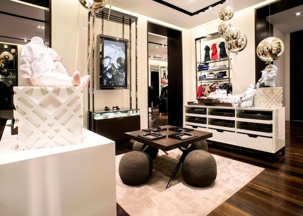 Flagship store không gian hoàn hảo để giới trẻ yêu thời trang sống ảo - 12