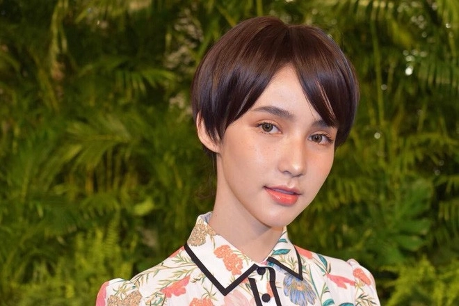 Hoa hậu chuyển giới thái lan bị giảm 1 nửa nhan sắc vì chạy theo trend tóc tém kén mặt - 2