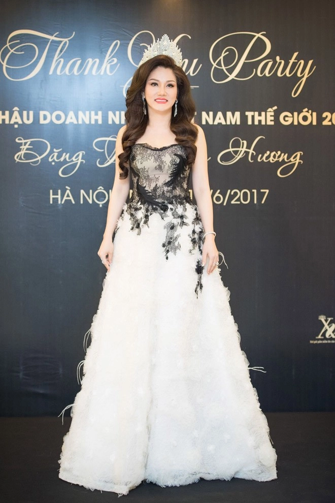 Hoa hậu đặng thị xuân hương làm cố vấn sắc đẹp cho the voice 2018 - 2