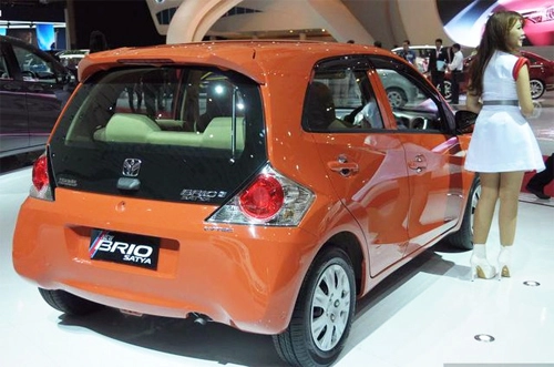  honda brio satya - 2