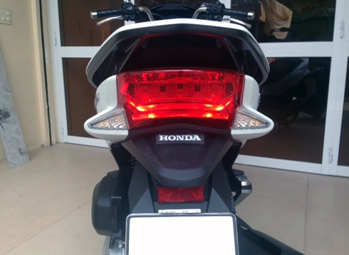  honda pcx150 2014 đầu tiên tại việt nam - 7