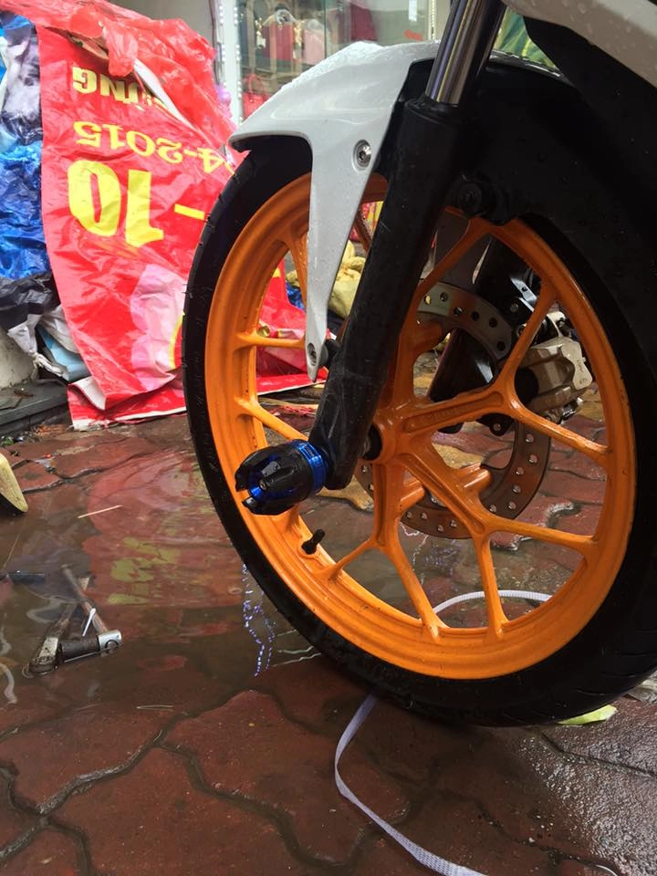Honda winner 150 độ chất lừ với phong cách repsol - 3
