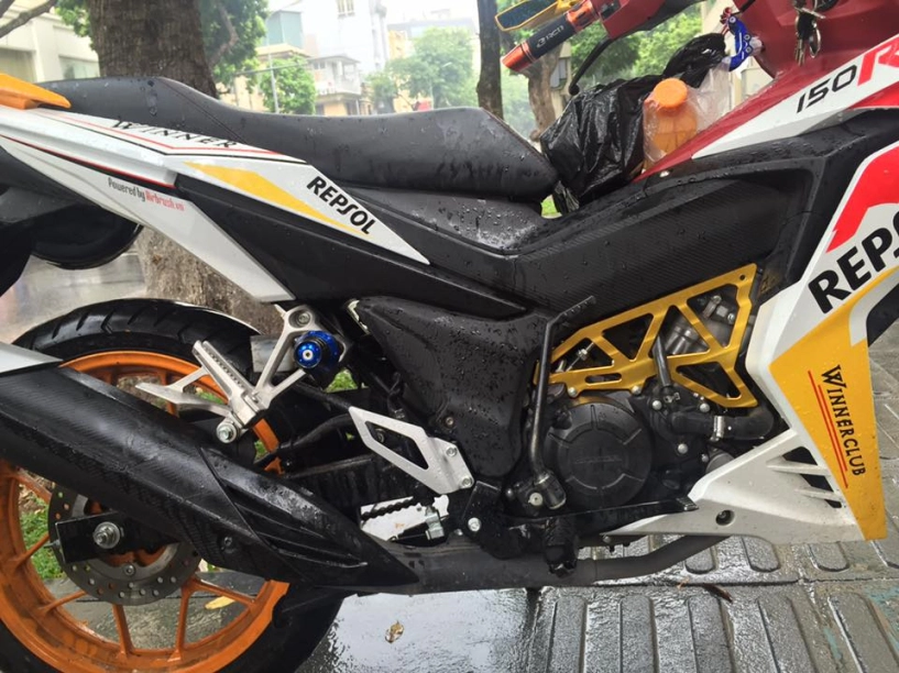 Honda winner 150 độ chất lừ với phong cách repsol - 4