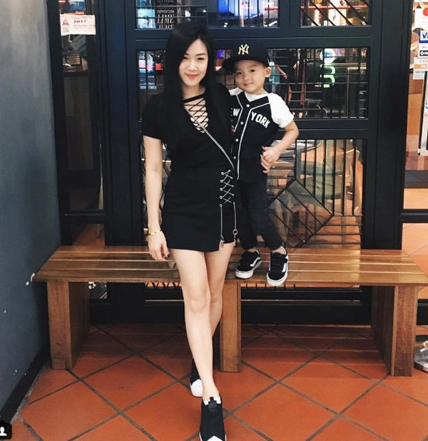 Hot mom nổi khắp châu á vì khéo chăm con giỏi kiếm tiền còn được chồng yêu chiều hết mực - 9