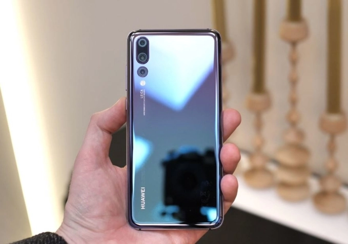 Iphone 2018 ba camera toàn màn hình oled và có thêm màu tím xanh lá cây - 2