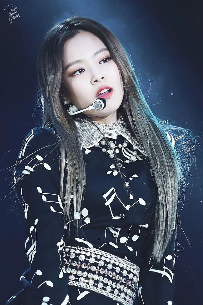 Jennie black pink cứ để kiểu tóc nào là gây sốt kiểu tóc đó - 1