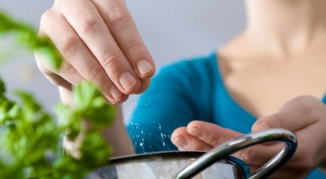 Mẹo đơn giản giúp giảm lượng muối đưa vào cơ thể mỗi ngày - 1
