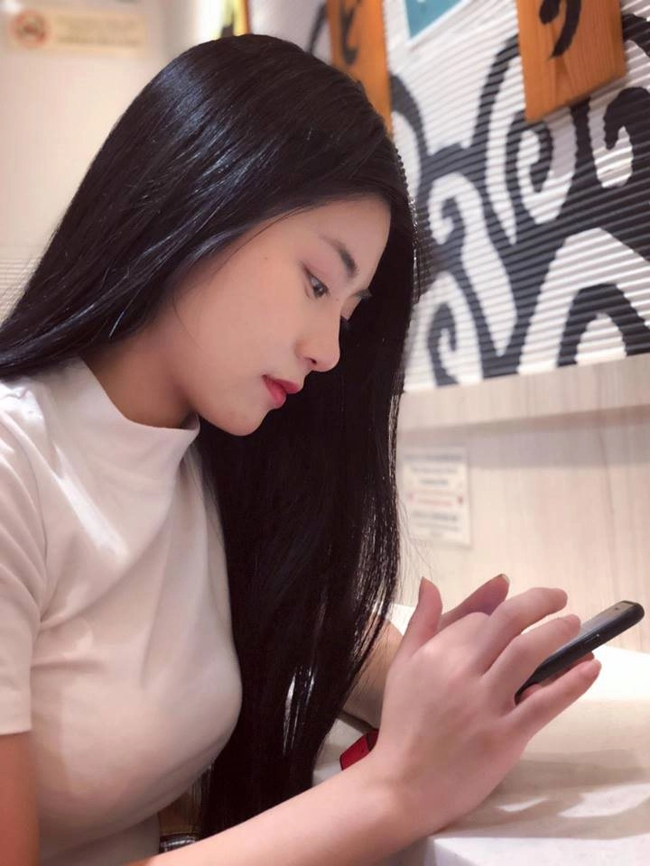 Miss teen lần đầu chạm ngõ điện ảnh - 1