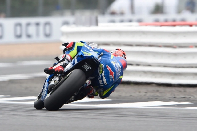 Motogp hình ảnh tay đua xuất sắc nhất chặng 12 - maverick vinales của team suzuki ecstar - 3