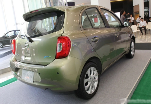  nissan march - 2