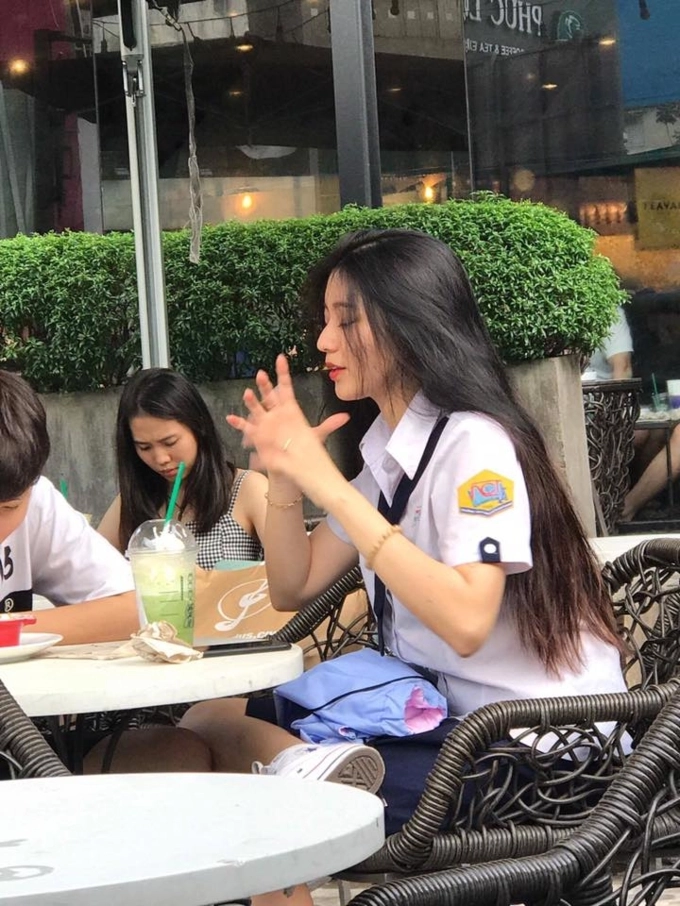Ơn giời nữ sinh hot nhất trường nguyễn chí thanh đây rồi - 2