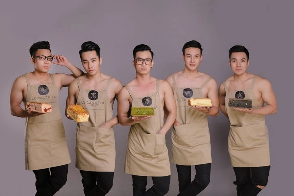 Ra mắt mùi hương mới le castella việt nam khuấy động phố đi bộ với dàn nhân viên hot boy - 1