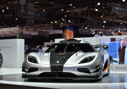  siêu xe koenigsegg one1 chính thức ra mắt - 1