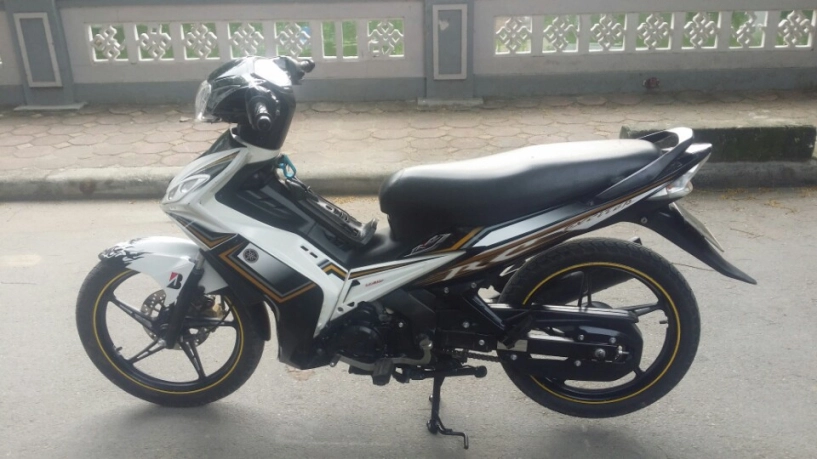 Yamaha exciter 135cc màu trắng đen 2011 biển 30z7-3482 - 4