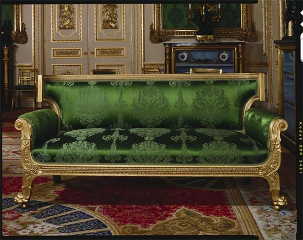 Bí mật không ngờ đằng sau chiếc ghế sofa xanh xuất hiện trong ảnh cưới của hoàng tử harry - 4