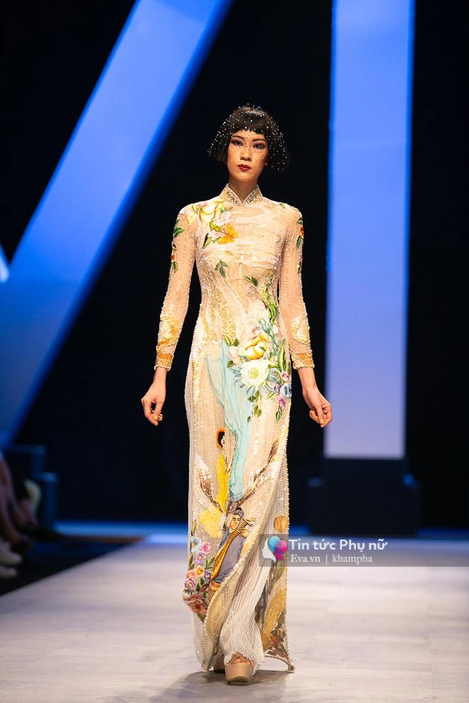 Khoảnh khắc đáng nhớ đôi bạn thân thanh hằng hồ ngọc hà nắm chặt tay nhau catwalk - 18