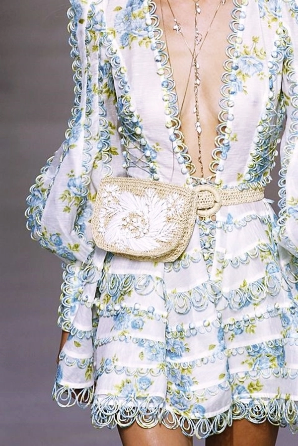4 kiểu túi mà tín đồ thời trang khao khát có được từ new york fashion week 2018 - 16