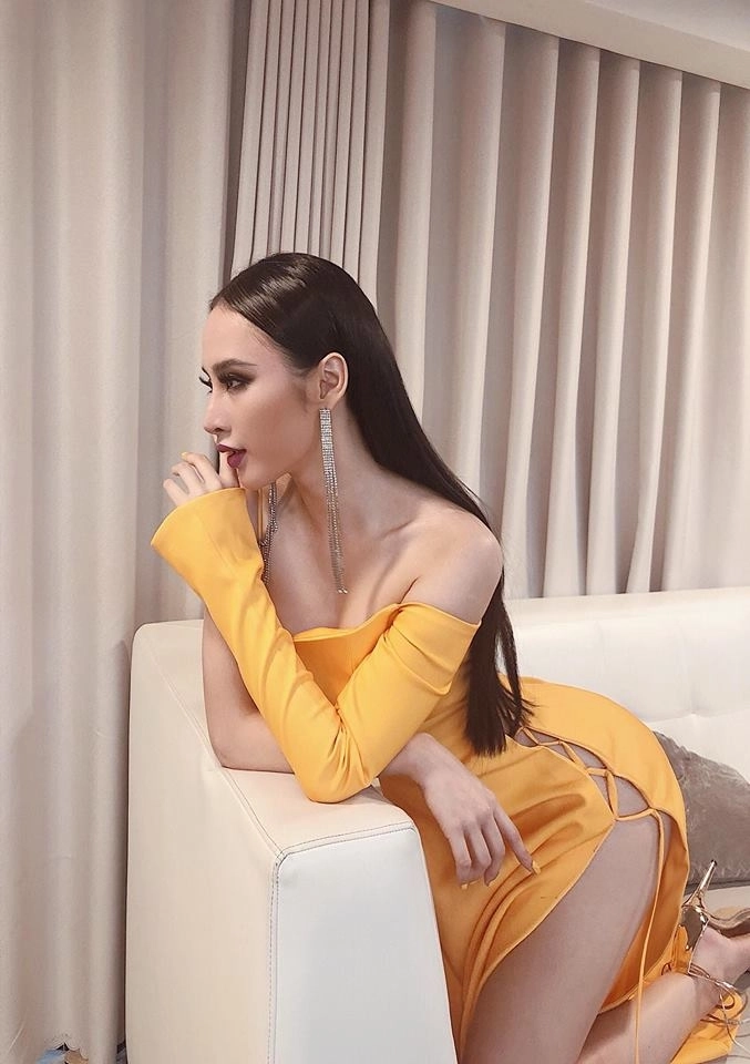 Angela phương trinh công phá showbiz bằng gu thời trang khoe siêu vòng 3 nhiều đến phát ngán - 7