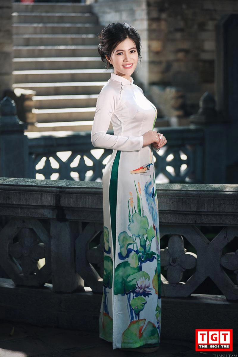 Bà mẹ một con hà thành kiều diễm như mỹ nữ tuổi đôi mươi trong tà áo dài xưa - 7