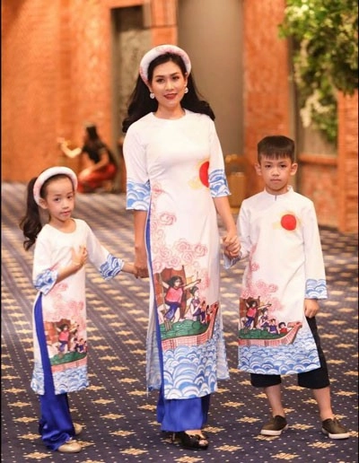 Bất ngờ thấy nguyệt phía trước là bầu trời tự tin sải bước trên sàn catwalk - 3