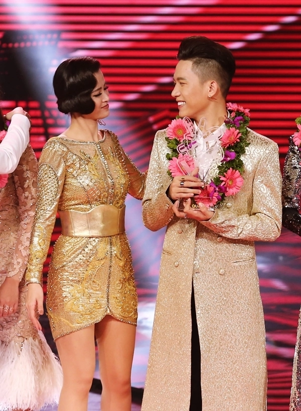 Bị chê mặc xấu ở the voice đông nhi quyết tâm đòi lại công bằng ở asia song festival 2017 - 5