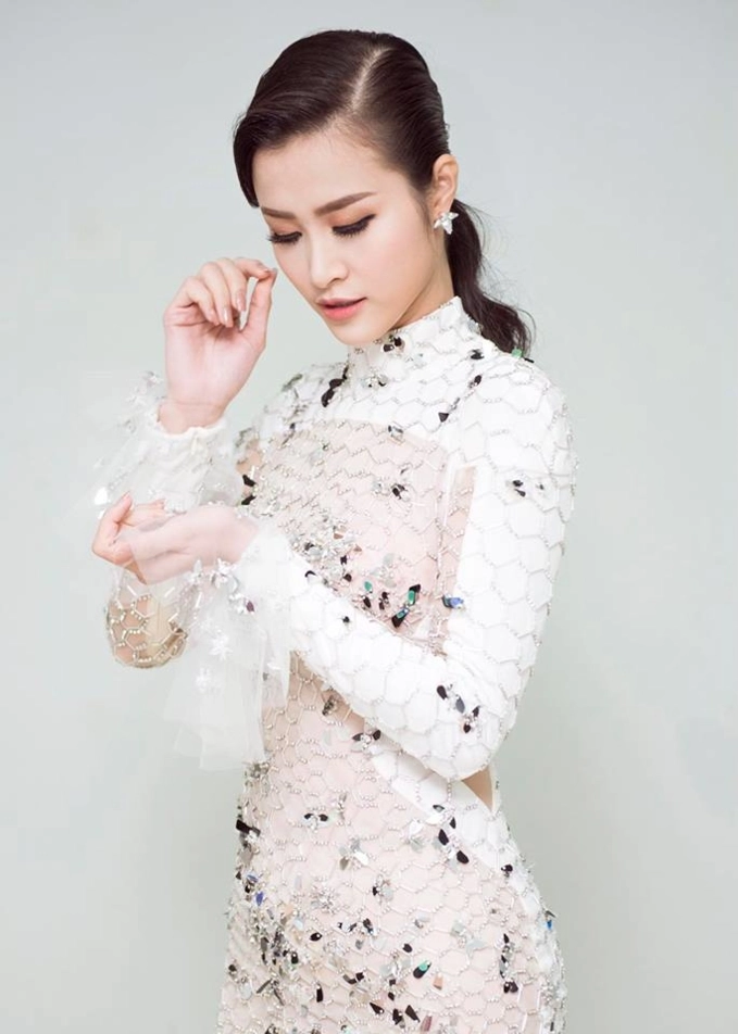 Bị chê mặc xấu ở the voice đông nhi quyết tâm đòi lại công bằng ở asia song festival 2017 - 7