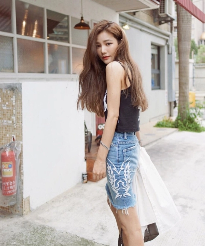 Bí kíp diện đồ trẻ măng dù đã 41 tuổi của hot girl xứ đài - 11