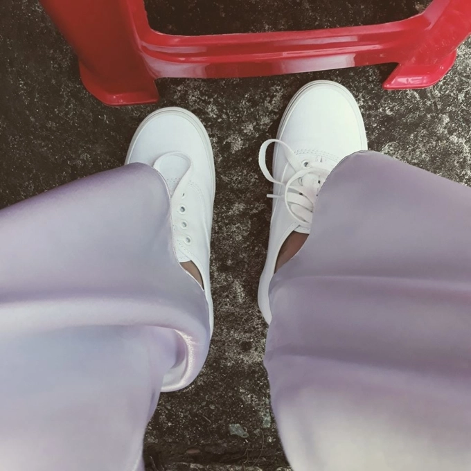 Bị ném đá vì mang sneaker khi mặc áo dài đây là cách mà hàng loạt nữ sinh phản pháo - 4