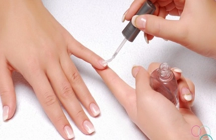 Bí quyết sơn móng tay lên màu cực chuẩn - 3